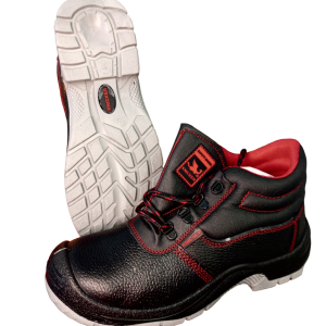 Knicker Safety Boots Kenya for industrial workplace foot protection by Safety Edge Solutions
